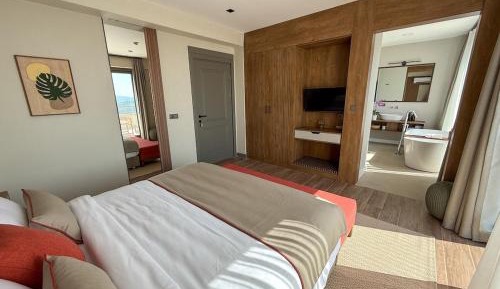 Superior King Room