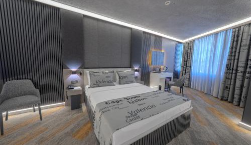 Standard King Room - Non-Smoking