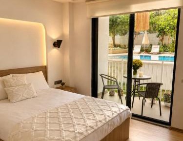 One-Bedroom Deluxe Apartment