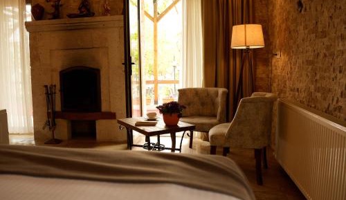 Suite with Garden View