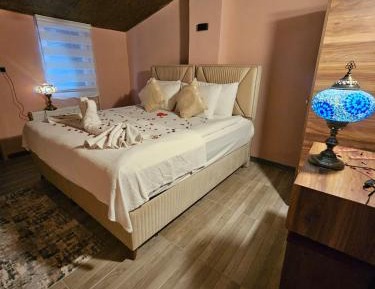 King Room with Spa Bath