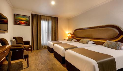 Triple Room