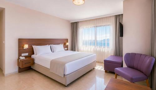 Double Room with Balcony and Sea View