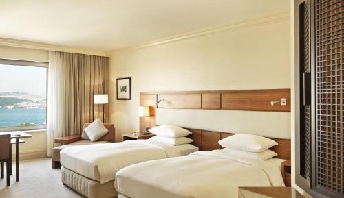 Twin Room with Bosphorus View -  Lounge Access