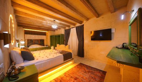 Deluxe Double Room with Castle View