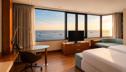 Club Room with Club Lounge Access and Sea View