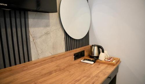 Deluxe Room (1 adult + 1 child)