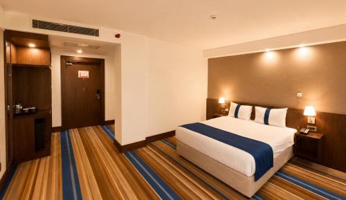 Double Room - Disability Access Shower / Non-Smoking 