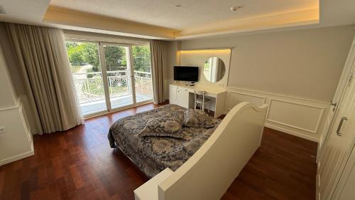 Double Room with Garden View