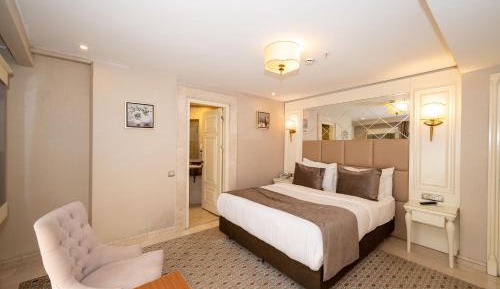 Large Double Room