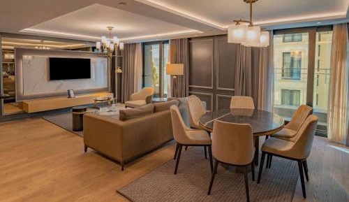 Two-Bedroom Family King Suite