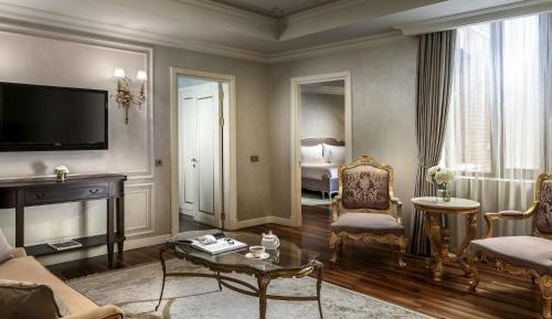 King Suite with Nickelodeon Play Access