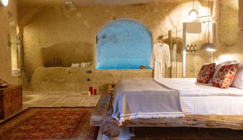 King Suite with Spa Bath