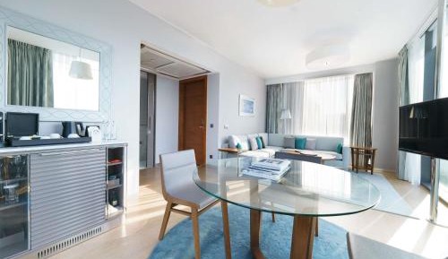 Family King Suite with Bosphorus View