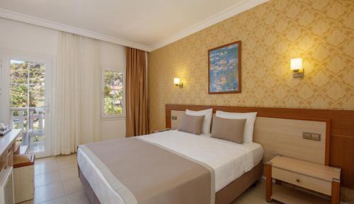 Standard Double or Twin Room with Balcony
