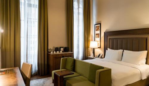 Superior King Room