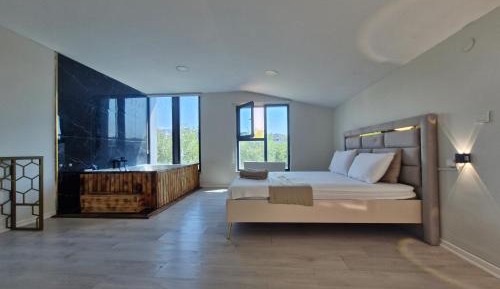 Quadruple Room with Bath