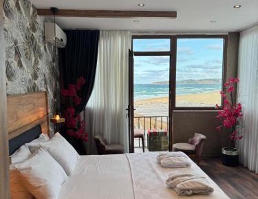 Family Room with Sea View