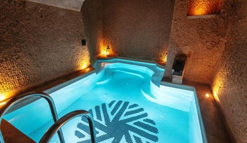 Suite with Private Pool