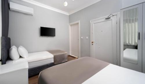 Comfort Triple Room