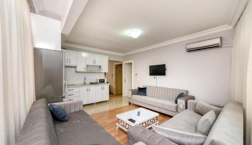 Deluxe One-Bedroom Apartment