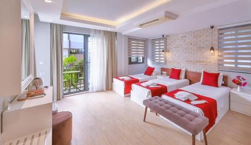Triple Room