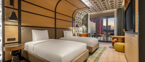 Double Room with Two Double Beds and Terrace