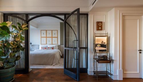 Suite with City View