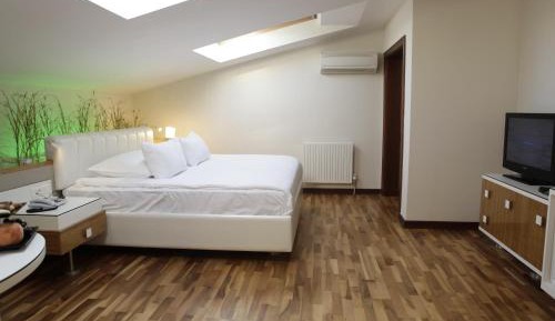 Penthouse Suite