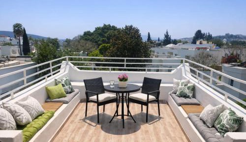 Apartment with View and Balcony