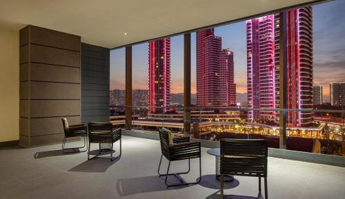 Deluxe One-Bedroom King Suite with Terrace