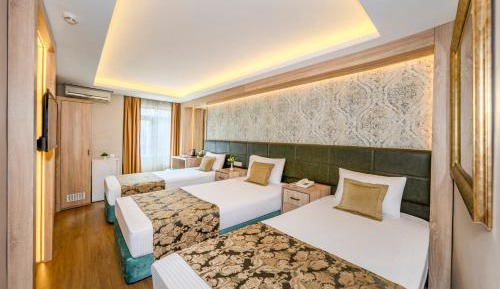 Deluxe Triple Room