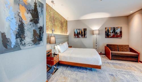 Queen Room - Mobility Access