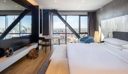Luxury King Room
