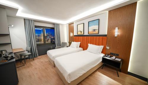 Deluxe Twin Room