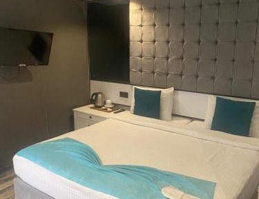King Suite with Balcony