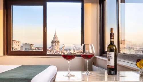 Deluxe Room with Sea View & Galata Tower View