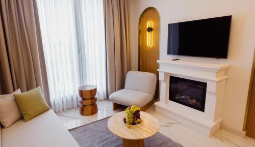 Suite with Hot Tub