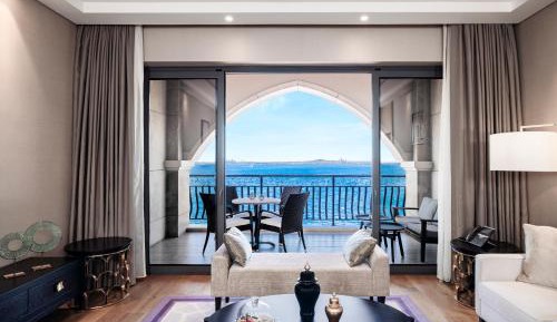 Executive Suite with Sea View