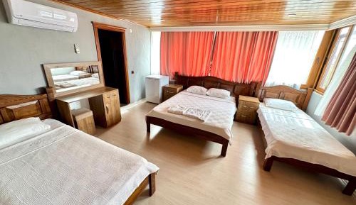 Quadruple Room with Sea View