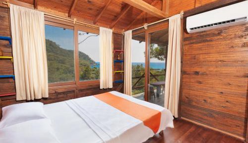 Bungalow with Sea View