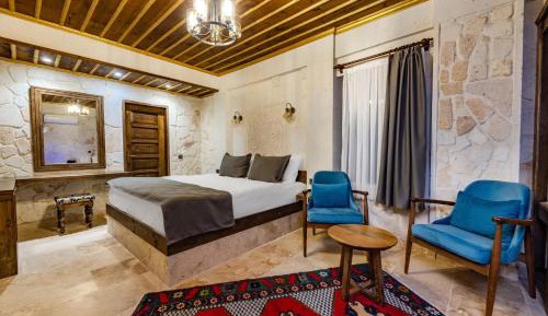 Queen Room with Spa Bath