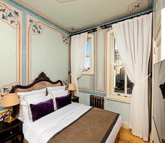 Deluxe Double Room with City View