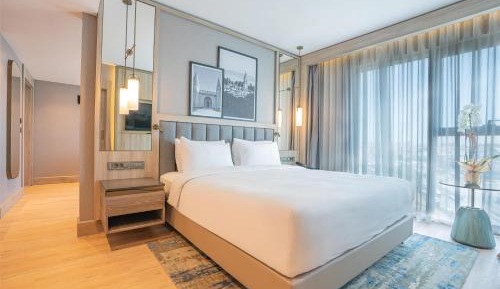 Suite - City View