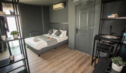 Deluxe Double Room with Bath