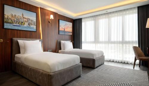 Deluxe Twin Room with Sea View