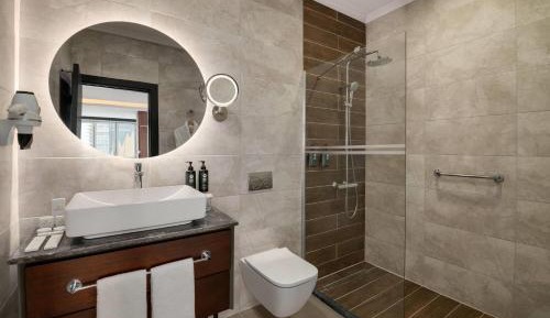 Junior Suite Sea View with Bathtub