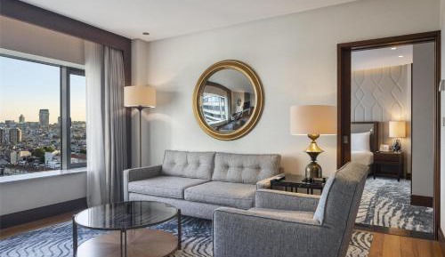 Bosphorus Suite with Lounge Access