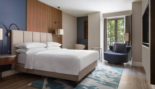 King Room with City View
