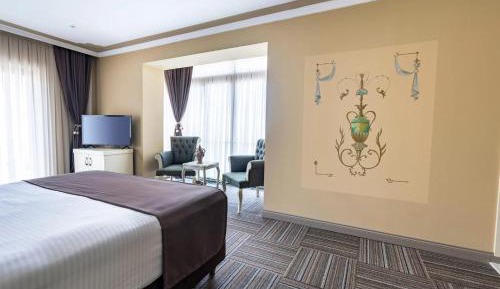 Double Room with Pool View